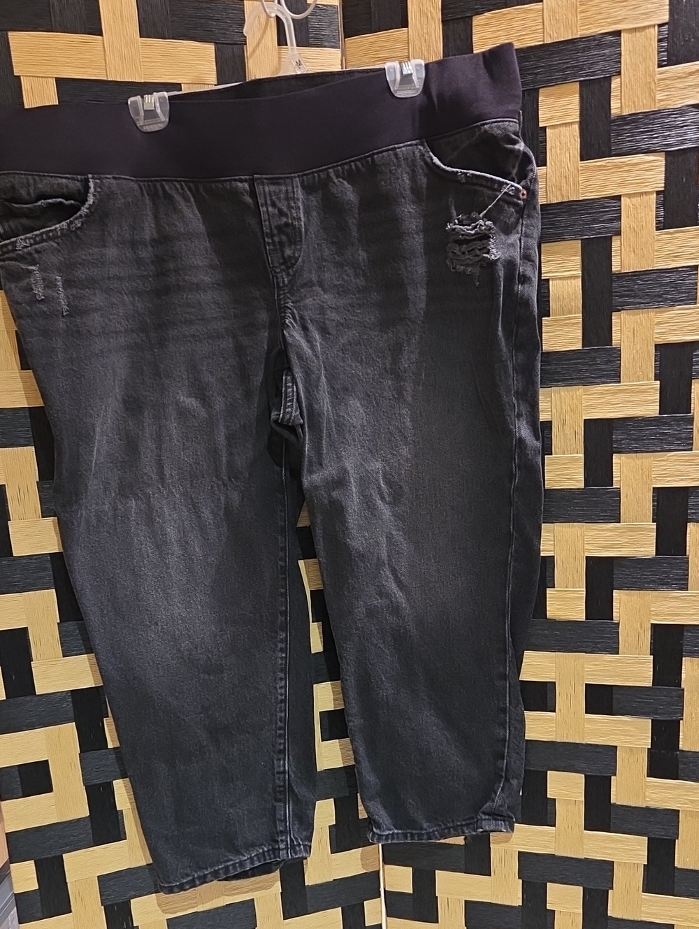 Old Navy Black Cropped Maternity Capri Jeans